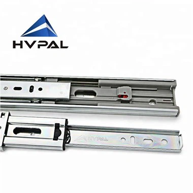 Humok nga hapit nga mga slide sa pag-ulog-ulog sa light